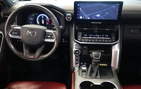 Toyota Land Cruiser, 2025 год, 14 950 000 рублей, 8 фотография