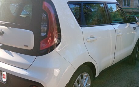 KIA Soul II рестайлинг, 2017 год, 1 270 000 рублей, 2 фотография