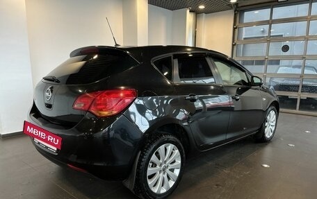 Opel Astra J, 2011 год, 347 000 рублей, 3 фотография