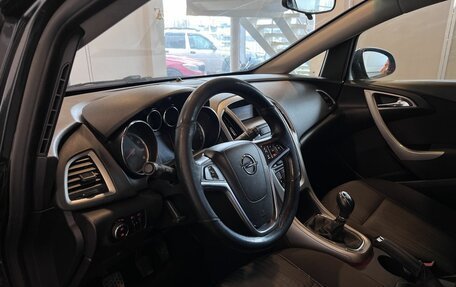 Opel Astra J, 2011 год, 347 000 рублей, 23 фотография