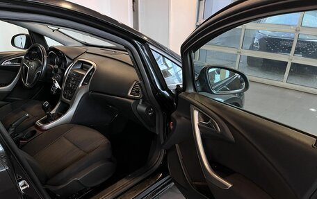 Opel Astra J, 2011 год, 347 000 рублей, 27 фотография