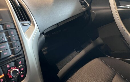 Opel Astra J, 2011 год, 347 000 рублей, 30 фотография