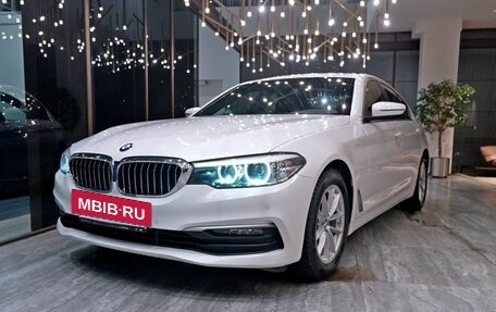 BMW 5 серия, 2018 год, 3 490 000 рублей, 2 фотография
