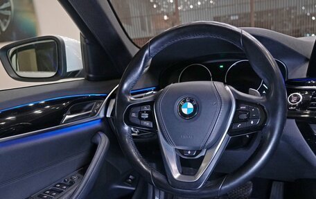 BMW 5 серия, 2018 год, 3 490 000 рублей, 14 фотография