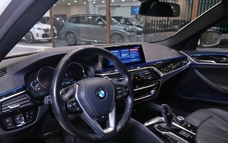 BMW 5 серия, 2018 год, 3 490 000 рублей, 10 фотография