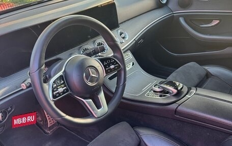 Mercedes-Benz E-Класс, 2019 год, 2 850 000 рублей, 3 фотография