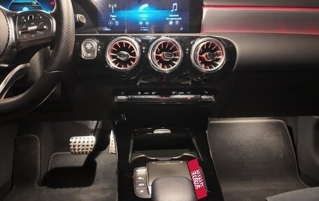 Mercedes-Benz CLA, 2021 год, 3 300 000 рублей, 9 фотография