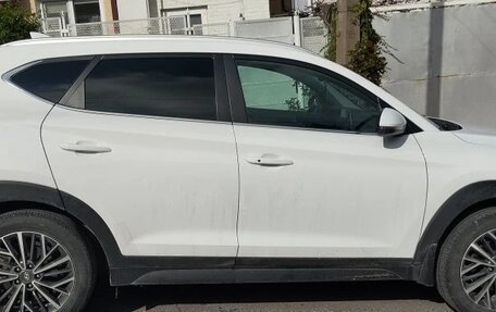 Hyundai Tucson III, 2018 год, 2 250 000 рублей, 2 фотография