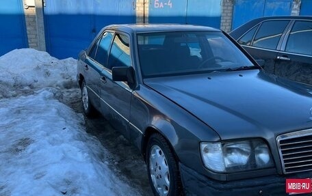 Mercedes-Benz E-Класс, 1993 год, 220 000 рублей, 5 фотография