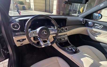 Mercedes-Benz E-Класс AMG, 2018 год, 8 050 000 рублей, 9 фотография