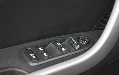 Peugeot 308 II, 2011 год, 519 999 рублей, 15 фотография