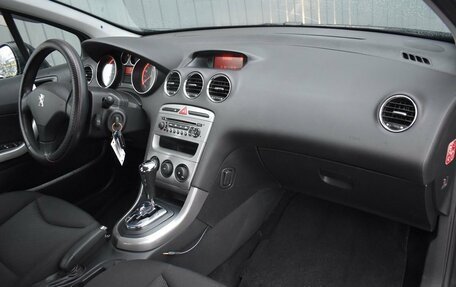 Peugeot 308 II, 2011 год, 519 999 рублей, 22 фотография