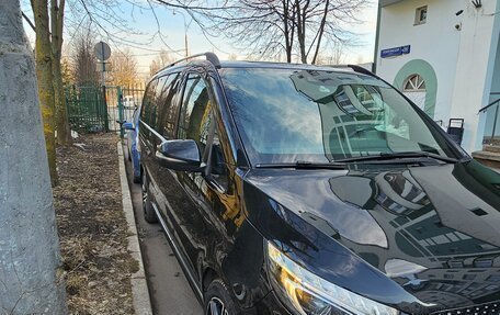 Mercedes-Benz V-Класс, 2020 год, 5 300 000 рублей, 2 фотография