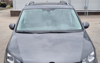 Volkswagen Sharan II, 2017 год, 2 150 000 рублей, 1 фотография