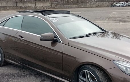 Mercedes-Benz E-Класс, 2014 год, 2 600 000 рублей, 3 фотография