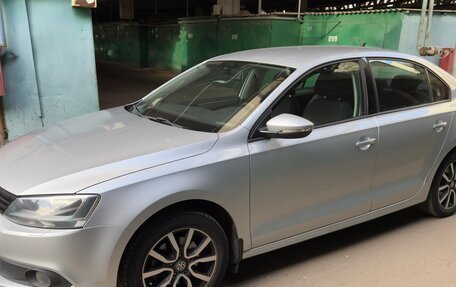 Volkswagen Jetta VI, 2011 год, 1 250 000 рублей, 1 фотография