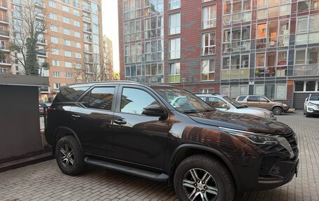Toyota Fortuner II, 2020 год, 3 800 000 рублей, 1 фотография