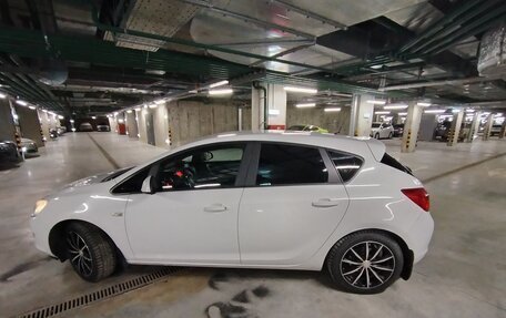 Opel Astra J, 2011 год, 720 000 рублей, 7 фотография