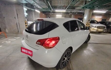 Opel Astra J, 2011 год, 720 000 рублей, 4 фотография