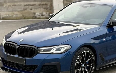 BMW 5 серия, 2020 год, 5 777 777 рублей, 2 фотография