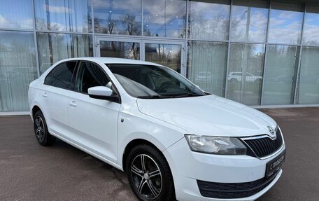 Skoda Rapid I, 2015 год, 640 000 рублей, 3 фотография