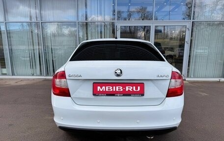 Skoda Rapid I, 2015 год, 640 000 рублей, 6 фотография