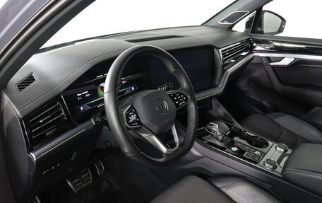 Volkswagen Touareg III, 2022 год, 8 900 000 рублей, 9 фотография