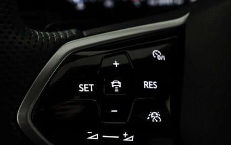 Volkswagen Touareg III, 2022 год, 8 900 000 рублей, 15 фотография