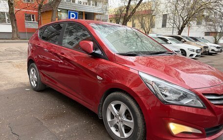 Hyundai Solaris II рестайлинг, 2015 год, 980 000 рублей, 2 фотография