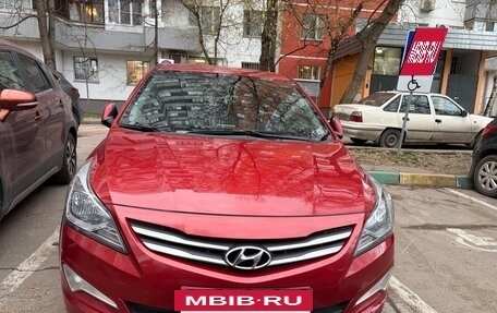 Hyundai Solaris II рестайлинг, 2015 год, 980 000 рублей, 3 фотография