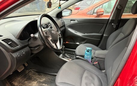 Hyundai Solaris II рестайлинг, 2015 год, 980 000 рублей, 10 фотография