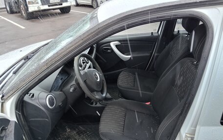 Renault Logan I, 2013 год, 400 000 рублей, 7 фотография