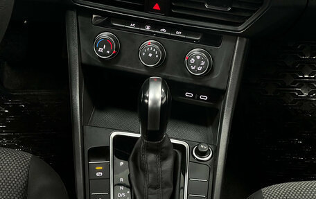 Volkswagen Jetta VII, 2021 год, 1 580 000 рублей, 12 фотография