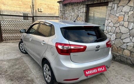 KIA Rio III рестайлинг, 2013 год, 695 000 рублей, 3 фотография