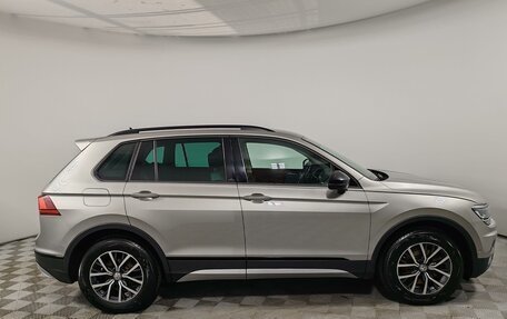 Volkswagen Tiguan II, 2019 год, 2 899 000 рублей, 4 фотография