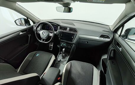 Volkswagen Tiguan II, 2019 год, 2 899 000 рублей, 11 фотография