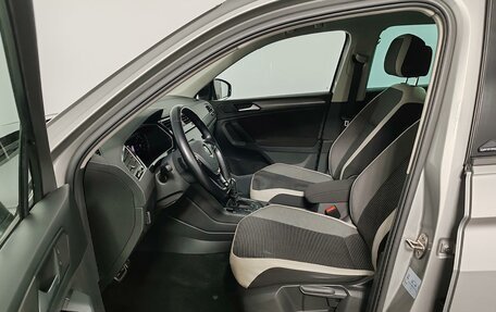 Volkswagen Tiguan II, 2019 год, 2 899 000 рублей, 16 фотография