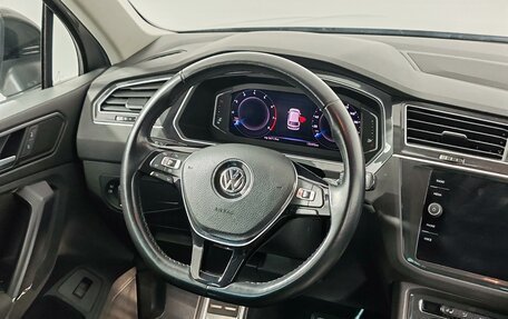 Volkswagen Tiguan II, 2019 год, 2 899 000 рублей, 20 фотография