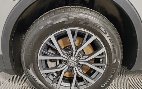 Volkswagen Tiguan II, 2019 год, 2 899 000 рублей, 18 фотография