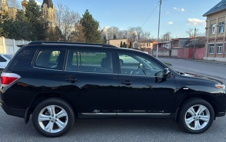 Toyota Highlander III, 2013 год, 4 350 000 рублей, 3 фотография