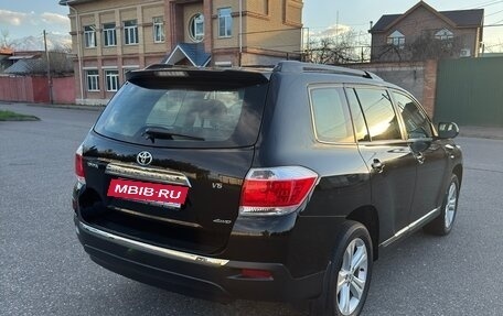 Toyota Highlander III, 2013 год, 4 350 000 рублей, 4 фотография