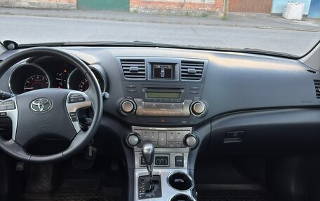 Toyota Highlander III, 2013 год, 4 350 000 рублей, 8 фотография