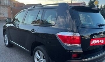 Toyota Highlander III, 2013 год, 4 350 000 рублей, 6 фотография