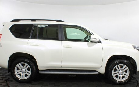 Toyota Land Cruiser Prado 150 рестайлинг 2, 2010 год, 3 099 000 рублей, 5 фотография