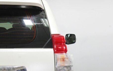 Toyota Land Cruiser Prado 150 рестайлинг 2, 2010 год, 3 099 000 рублей, 21 фотография