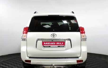 Toyota Land Cruiser Prado 150 рестайлинг 2, 2010 год, 3 099 000 рублей, 7 фотография