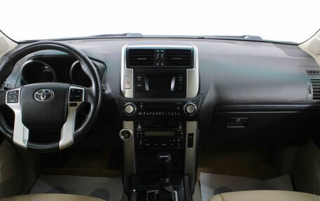Toyota Land Cruiser Prado 150 рестайлинг 2, 2010 год, 3 099 000 рублей, 13 фотография
