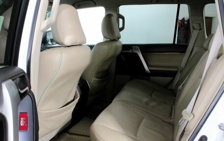 Toyota Land Cruiser Prado 150 рестайлинг 2, 2010 год, 3 099 000 рублей, 17 фотография