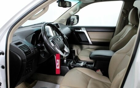 Toyota Land Cruiser Prado 150 рестайлинг 2, 2010 год, 3 099 000 рублей, 16 фотография