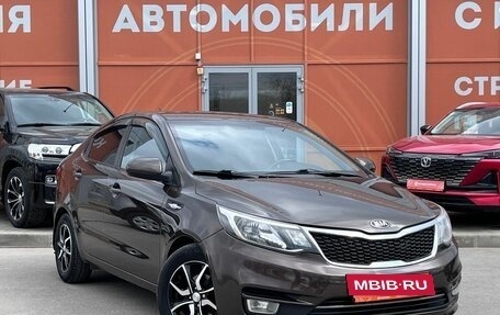 KIA Rio III рестайлинг, 2015 год, 880 000 рублей, 3 фотография
